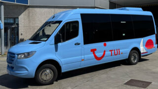TUI incorpora 4 vehículos de ALTAS AUTO y OTOKAR
